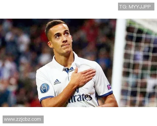 十一月绿茵巨星闪耀盘点世界足坛英雄事迹