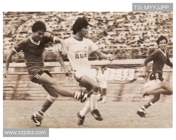 广东足球辉煌记忆盘点十大球星闪耀绿茵传奇故事