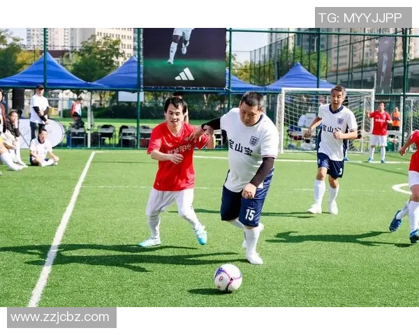 球星后代聚首绿茵场：新一代足球天才的成长与较量