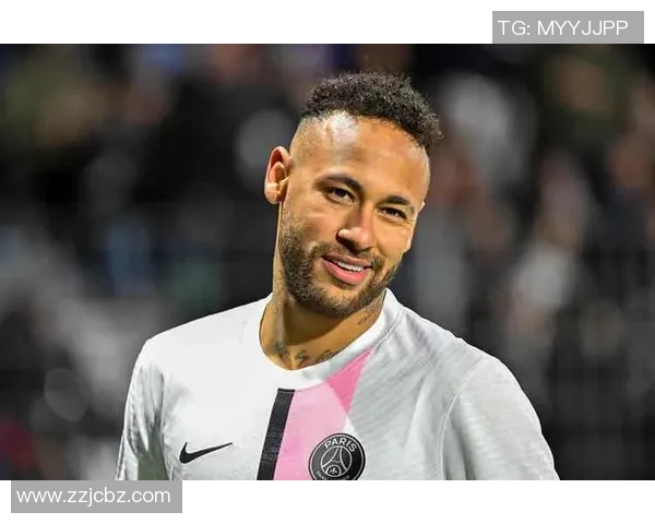 球星海报墙贴尽显足球天才魅力 以姆巴佩为中心引领未来竞技风潮